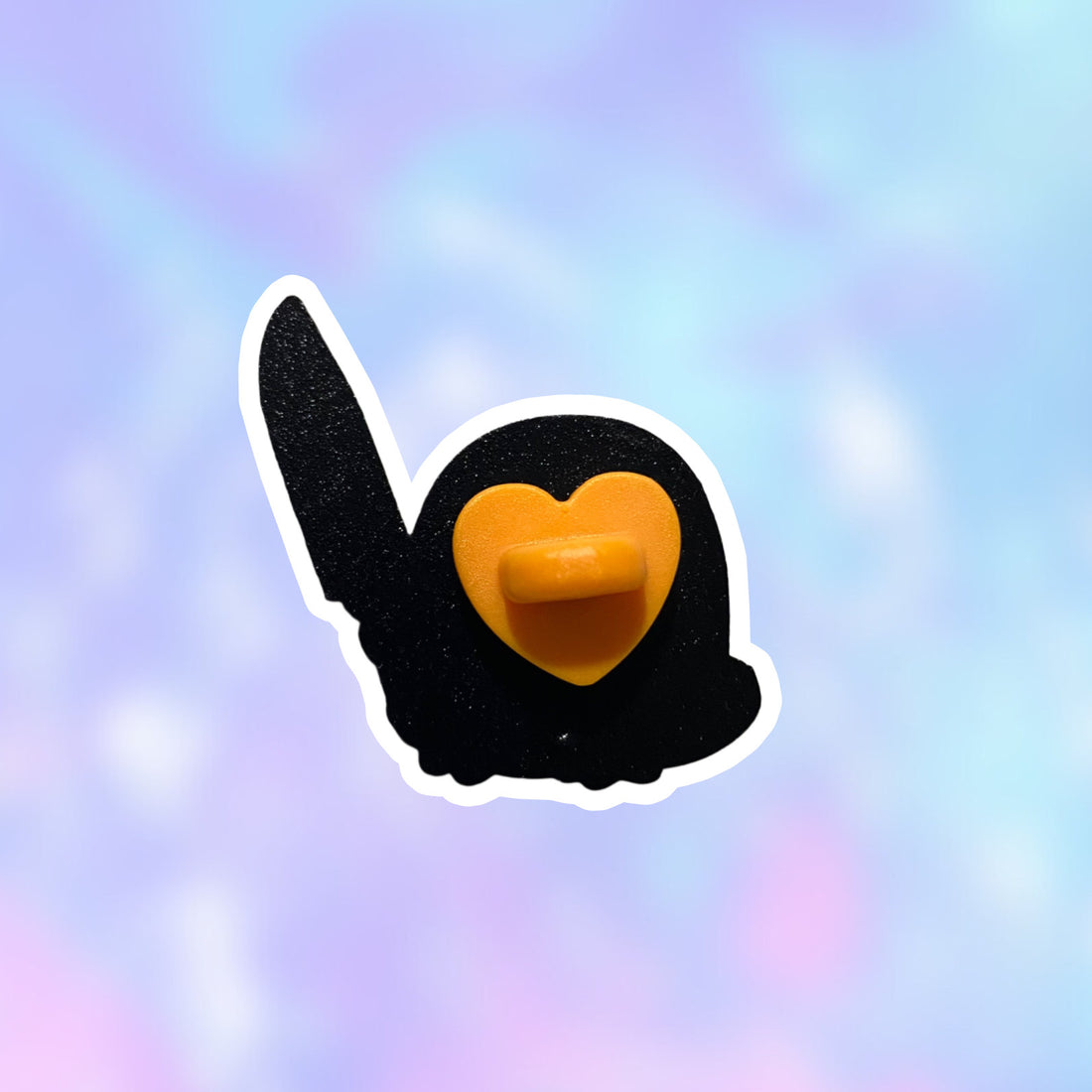 Pin Pingüino con Cuchillo